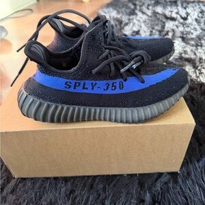 Kids Black and Blue SPLY-350 Sneakers